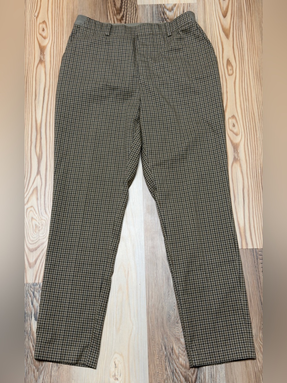 Uniqlo Women's Size M Brown Plaid Checkered Smart Ankle Pants